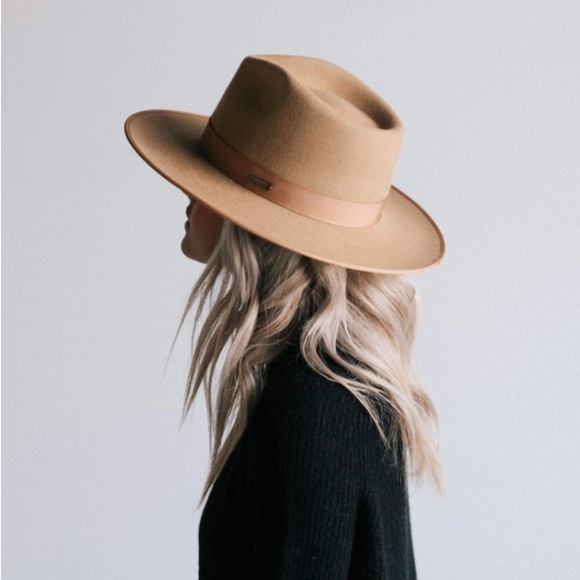 GigiPip Monroe in Brown - Picture 13 of 14